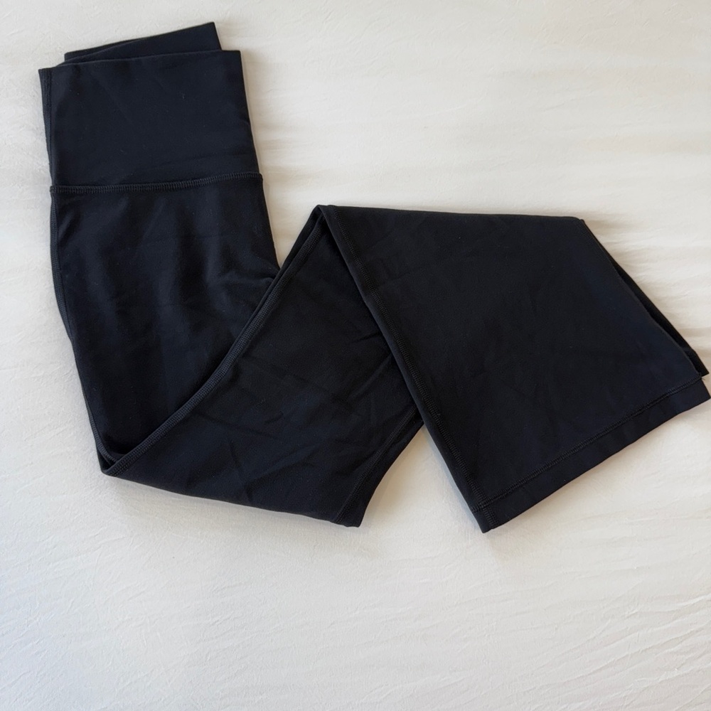 Aritzia TnaBUTTER atmosphere Flare Hi-Rise Legging